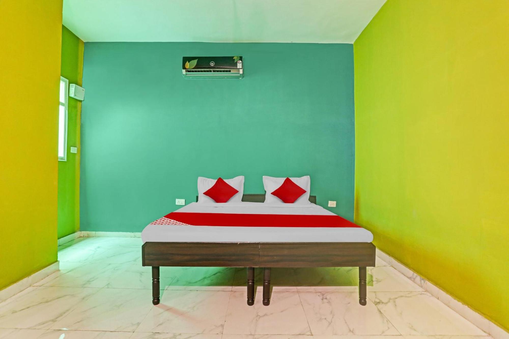 Hotel O Arya Residency Gurgaon Bagian luar foto