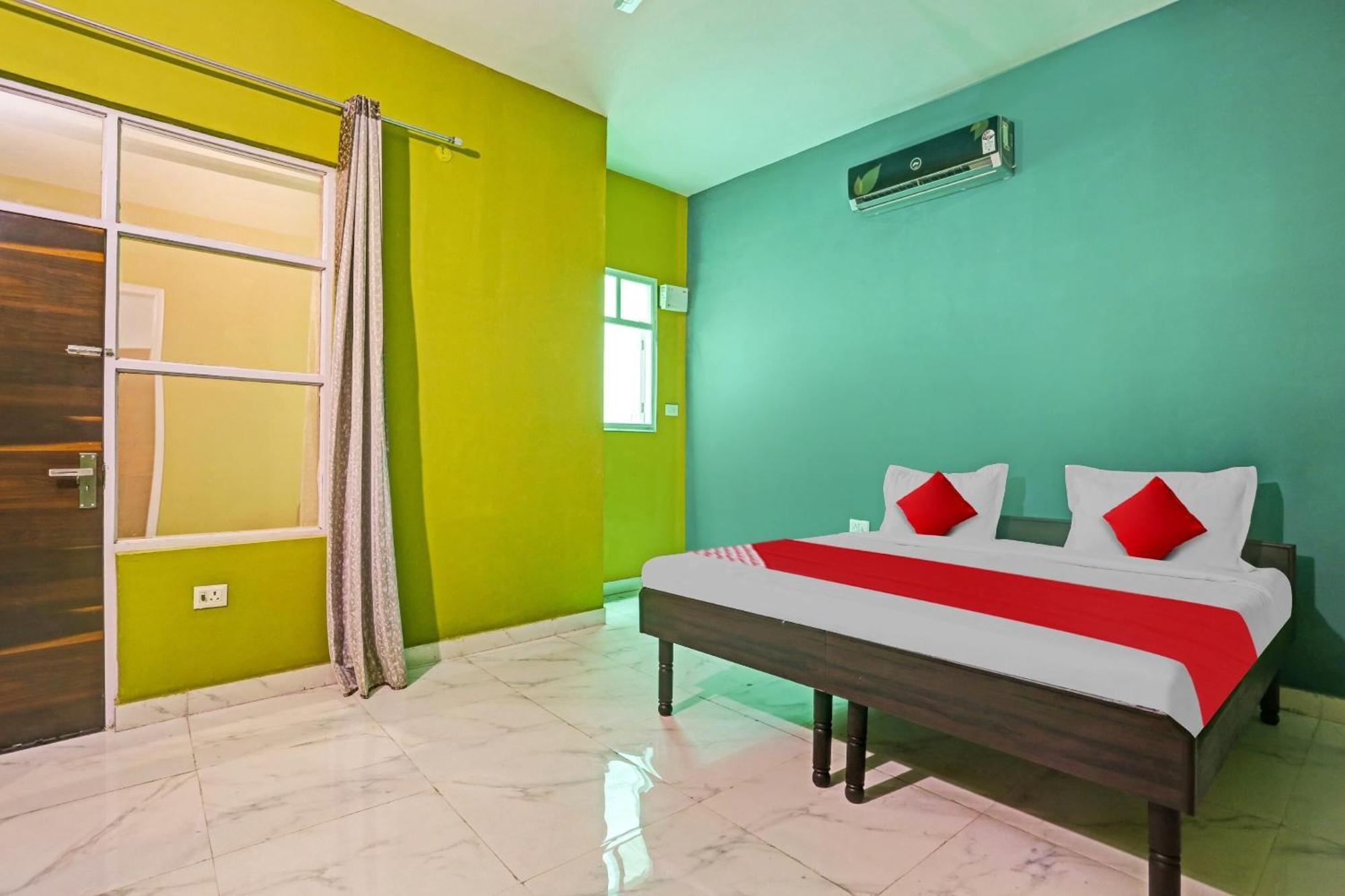 Hotel O Arya Residency Gurgaon Bagian luar foto