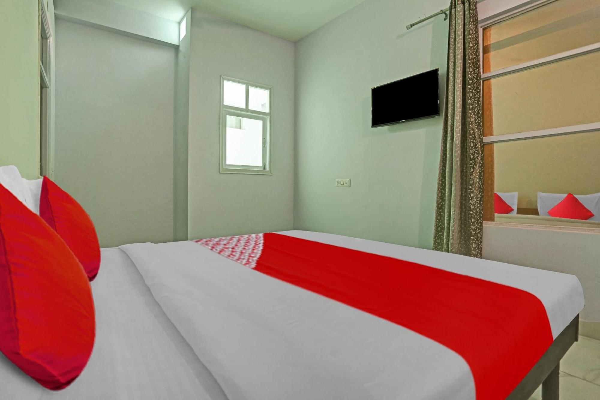 Hotel O Arya Residency Gurgaon Bagian luar foto