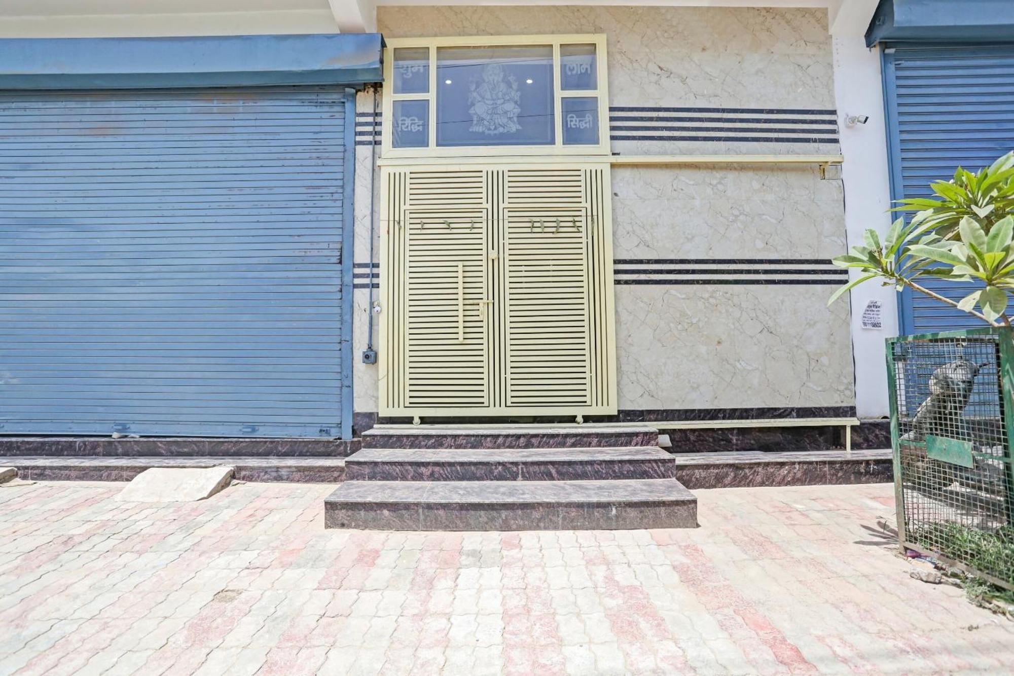 Hotel O Arya Residency Gurgaon Bagian luar foto